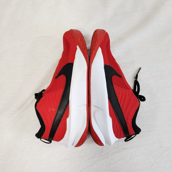 Nike Other - NIKE Boys Big Team Hustle D10 Basketball Shoes Size 5Y Red/Black/White LIKE NEW!